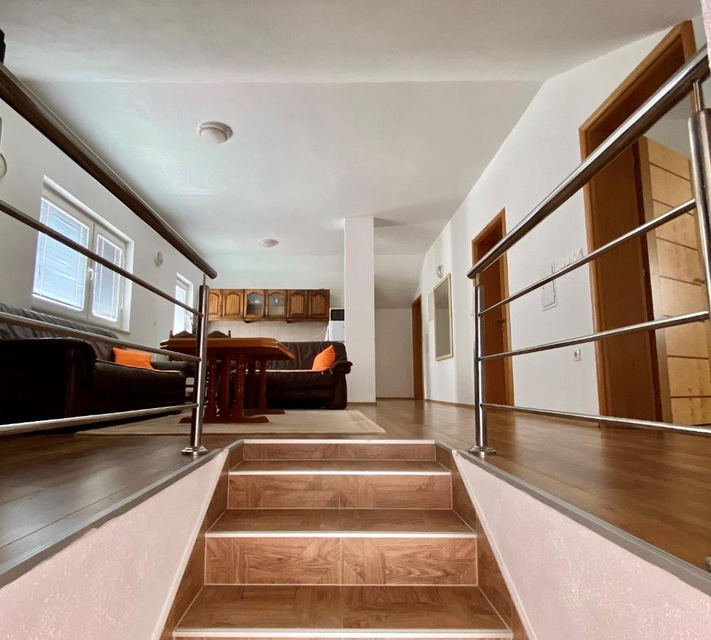 Big Apartment 3 Bedrooms Bihać Eksteriør bilde