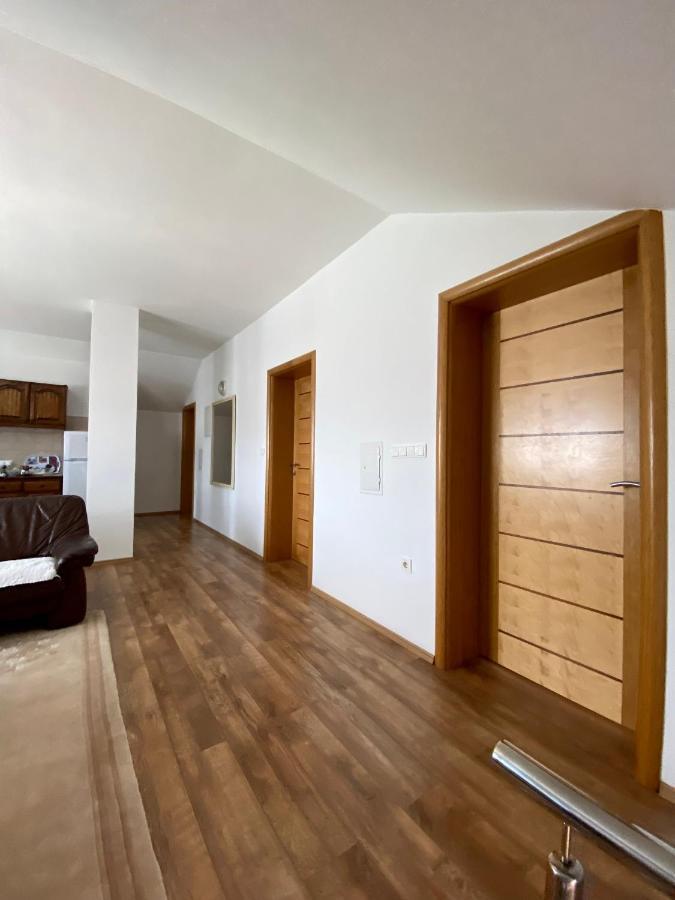 Big Apartment 3 Bedrooms Bihać Eksteriør bilde